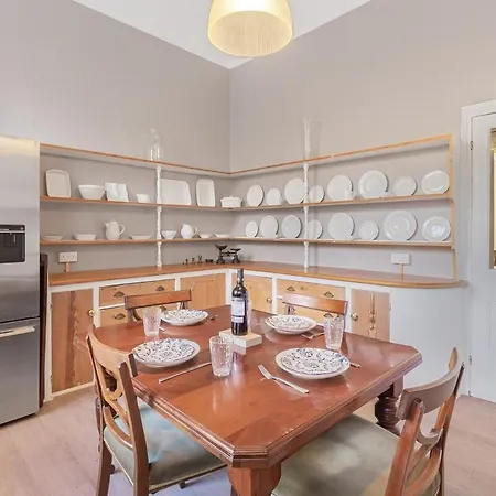 Ultra Luxury 2 Bedroom By Altoluxoexperience Short Lets & Serviced With Free Wifi & Parking Bristol