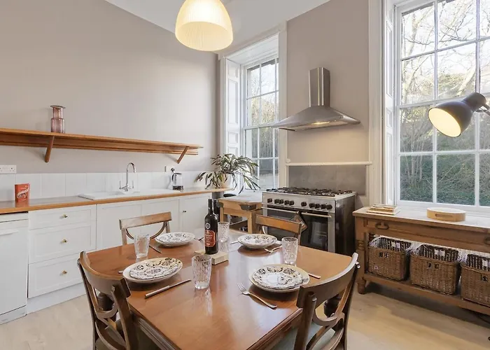 Ultra Luxury 2 Bedroom By Altoluxoexperience Short Lets & Serviced With Free Wifi & Parking Будинок відпочинку