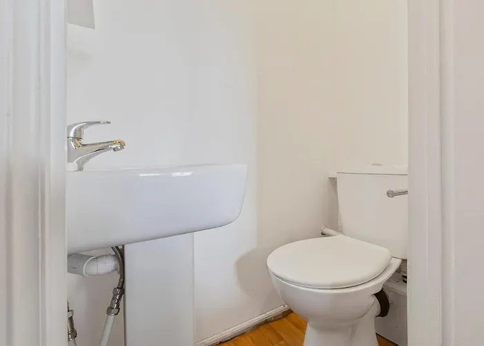 Semesterbostad Ultra Luxury 2 Bedroom By Altoluxoexperience Short Lets & Serviced With Free Wifi & Parking